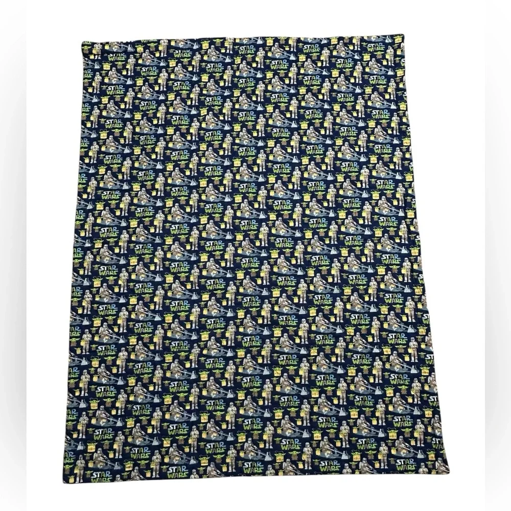 STAR WARS quilt reversible patterns size 45 x 36